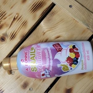 A Bonne Snail Yogurt Shower Cream 450ml